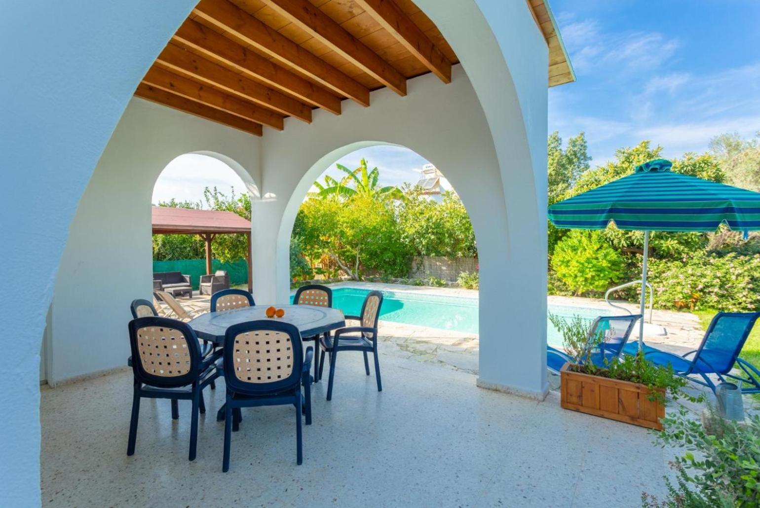Sun Beach Villa Tria Polis Extérieur photo