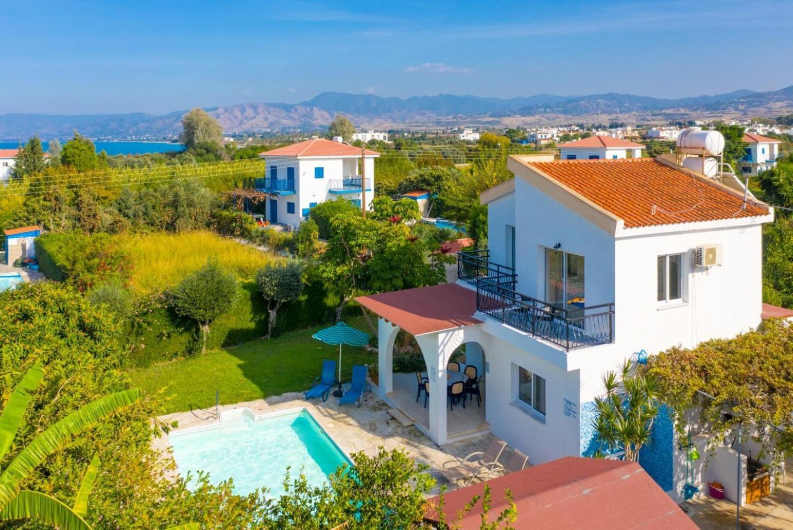 Sun Beach Villa Tria Polis Extérieur photo